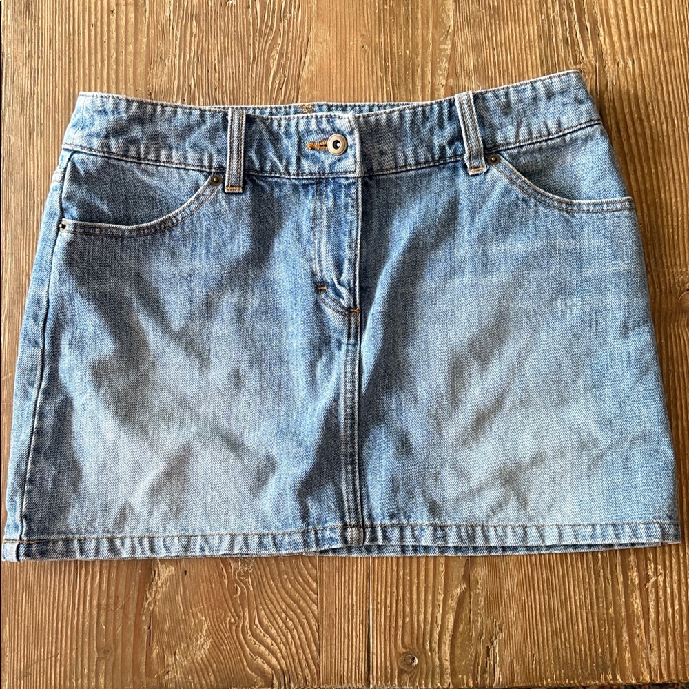 H&M distressed denim skirt size 10